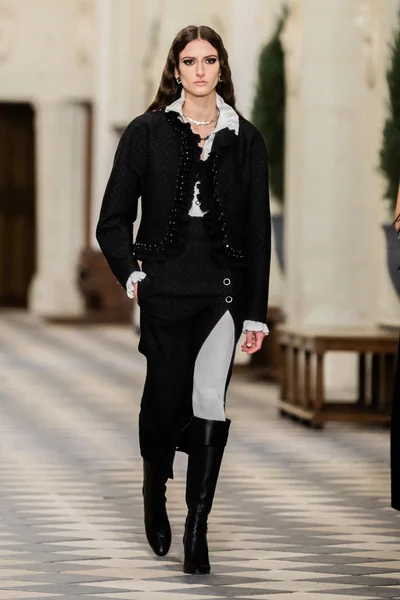 Look 39